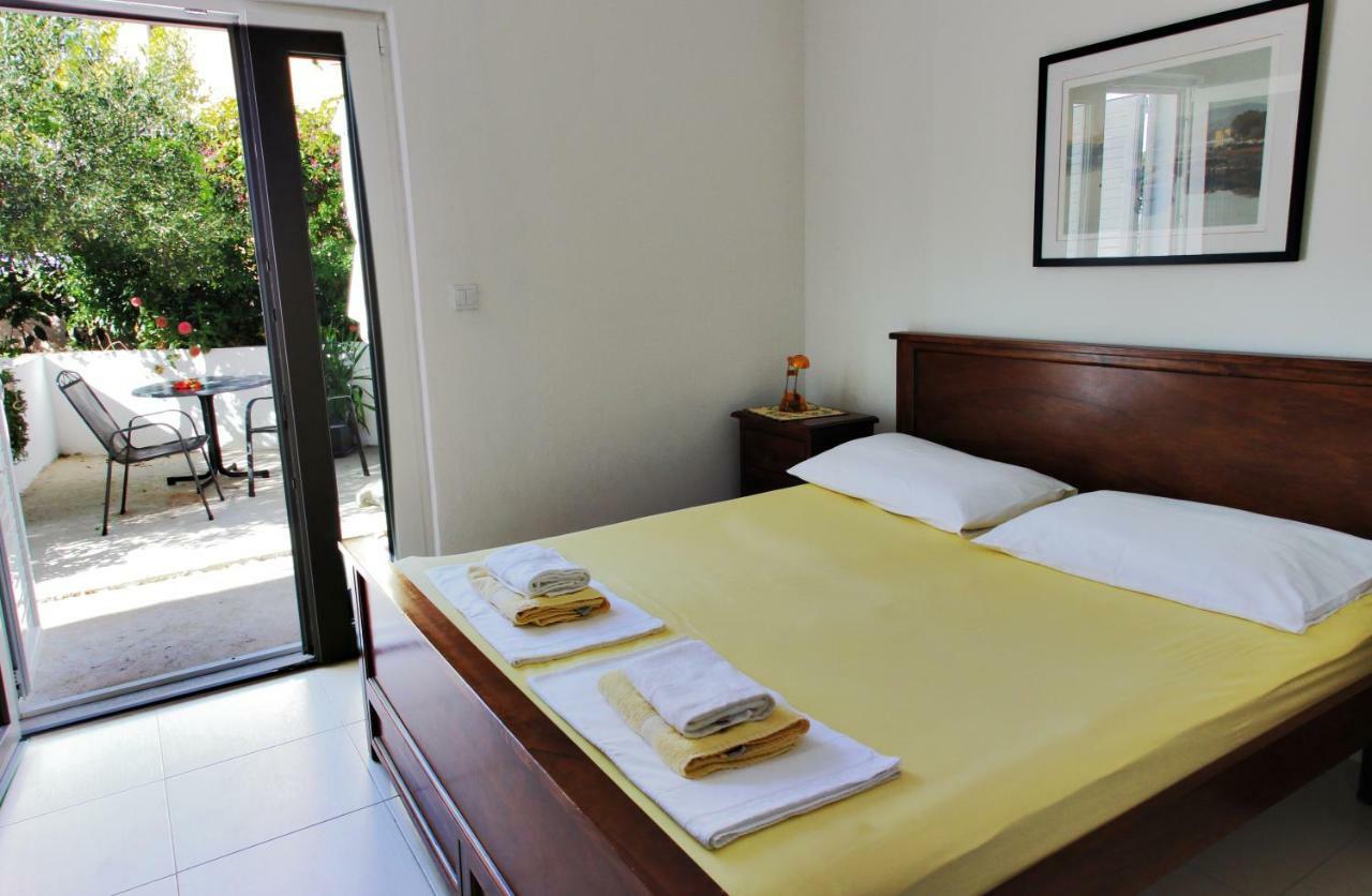 Apartments Giardino Hvar Town Exterior photo